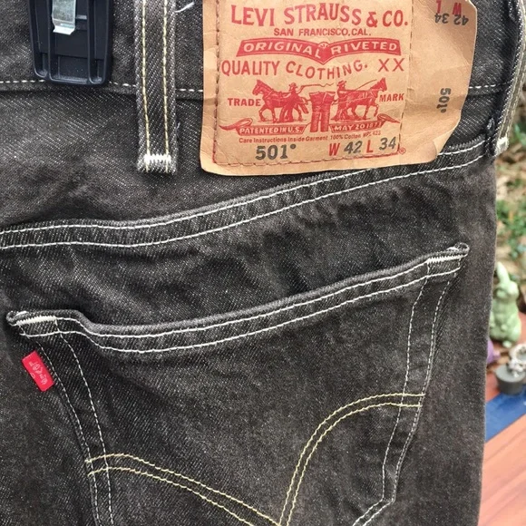 Levi’s men’s 501XX Jeans - Picture 4 of 4